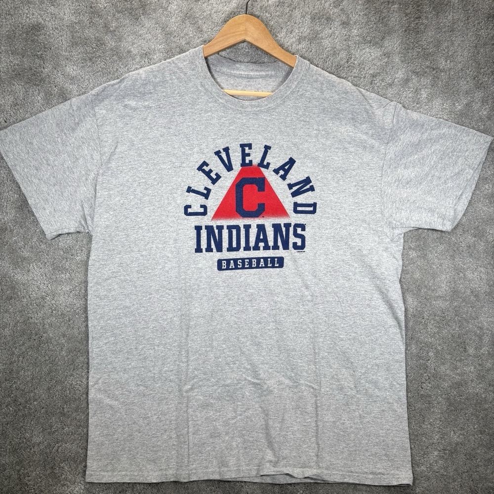 Cleveland Indians T Shirt Mens XL Gray Graphic Logo Short Sleeve MLB